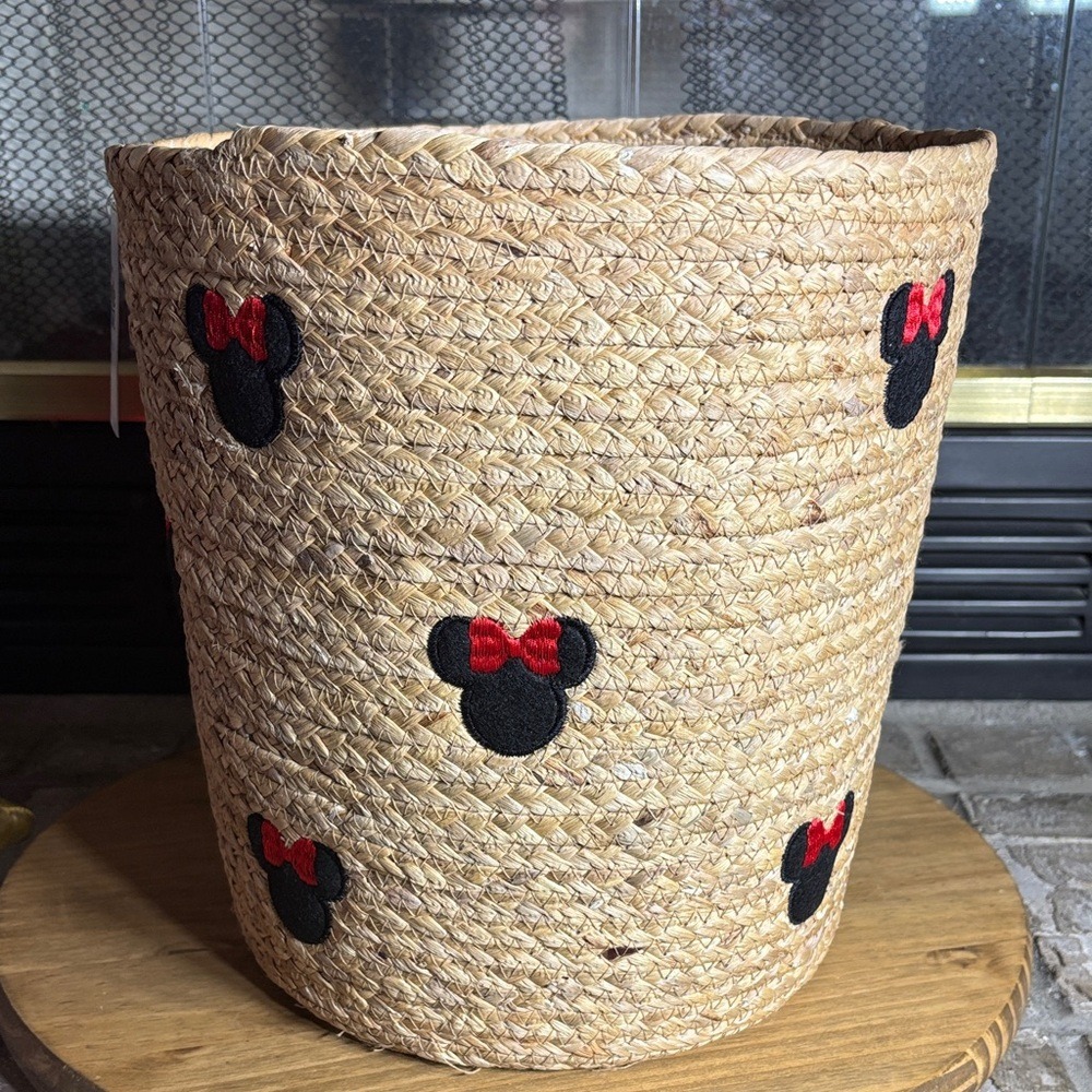 Disney Minnie Mouse Natural Woven Rope Bin Basket Water Hyacinth 13" GIFT NEW - Picture 5 of 9